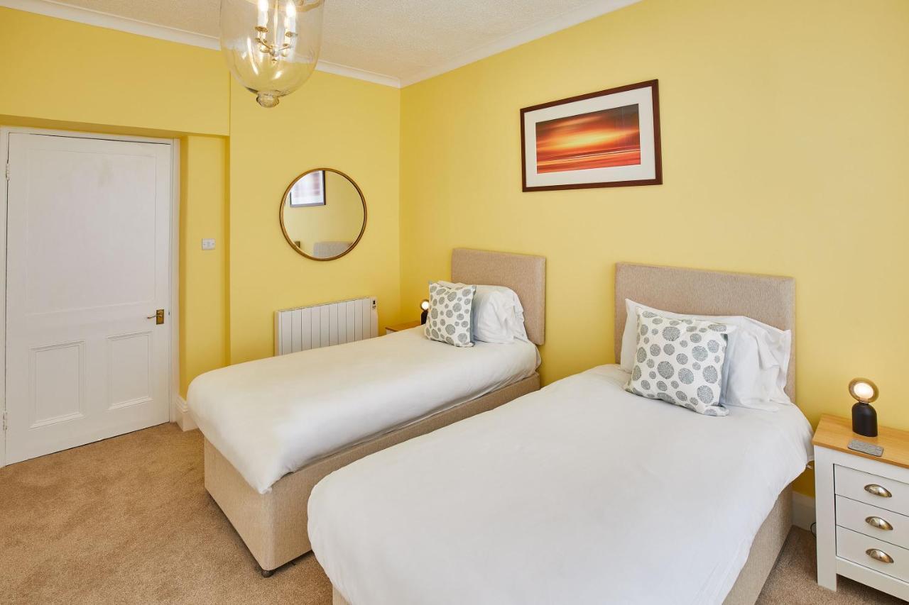 Host & Stay - 4 Metropole Towers Whitby Eksteriør bilde