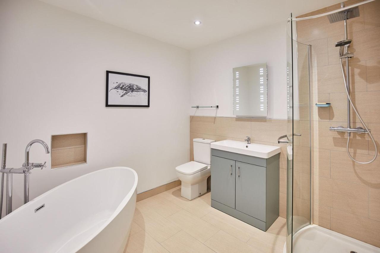 Host & Stay - 4 Metropole Towers Whitby Eksteriør bilde